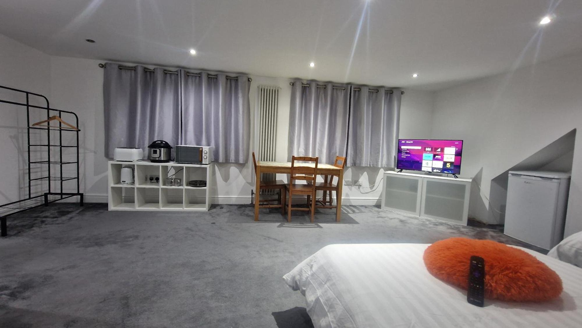 Snoozeden Westmead, Windsor Apartment Exterior photo