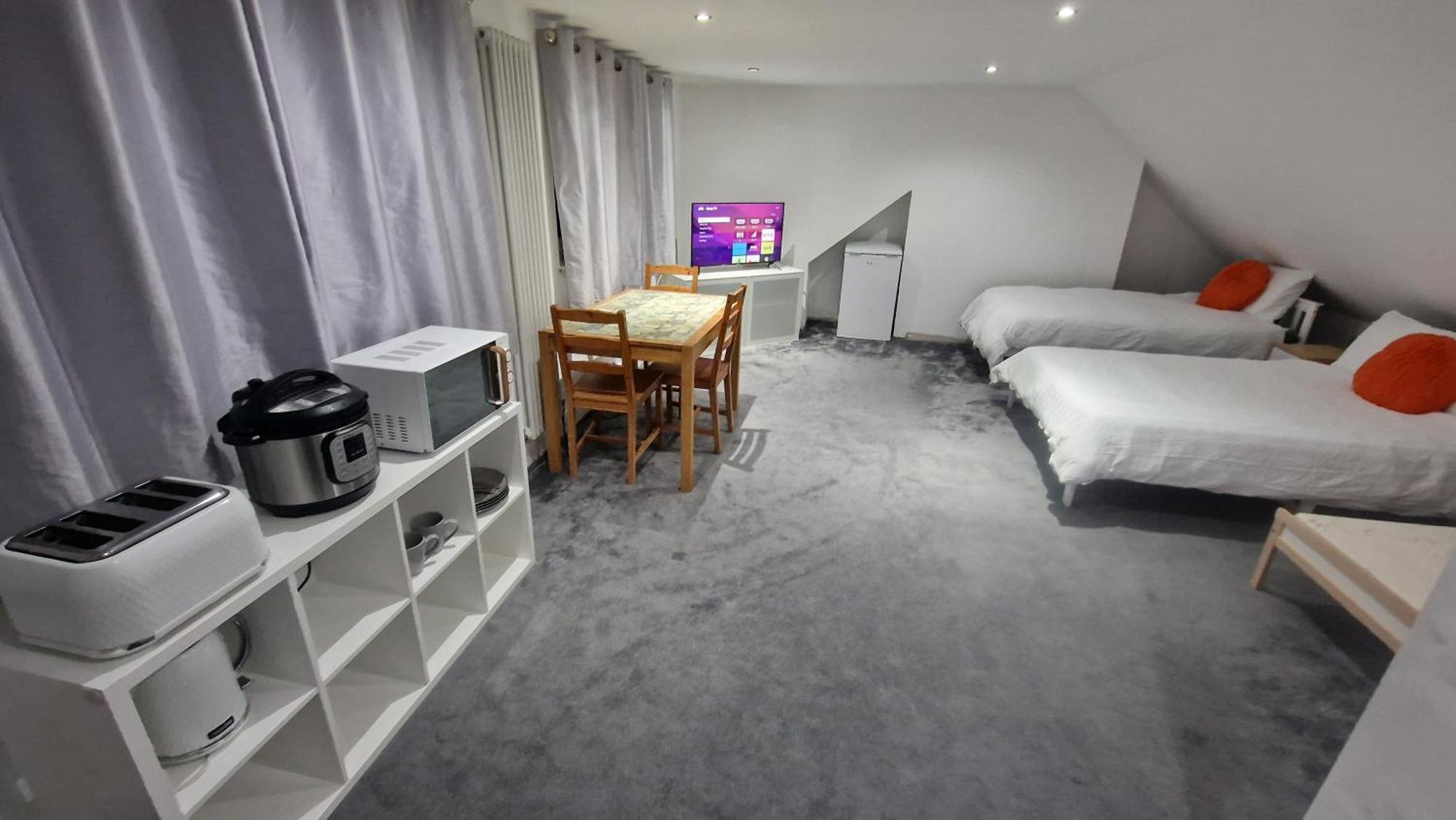 Snoozeden Westmead, Windsor Apartment Exterior photo