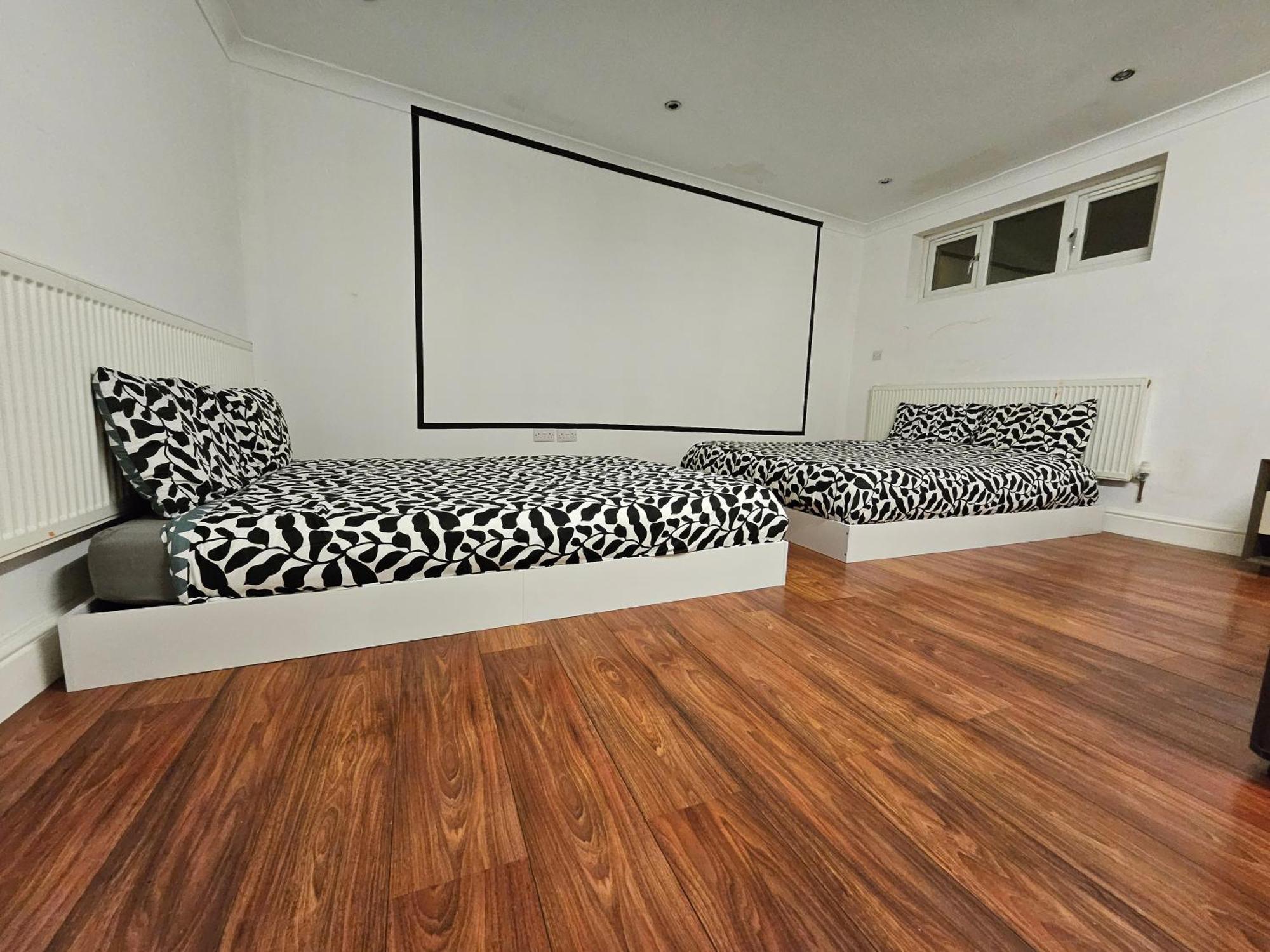 Snoozeden Westmead, Windsor Apartment Exterior photo